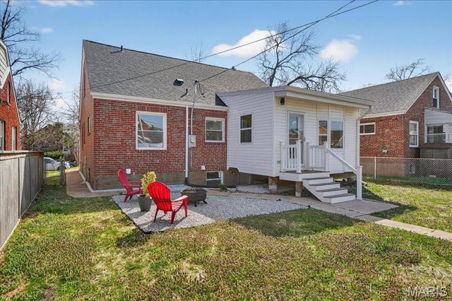 6409 Sutherland Avenue, St Louis, MO 63109