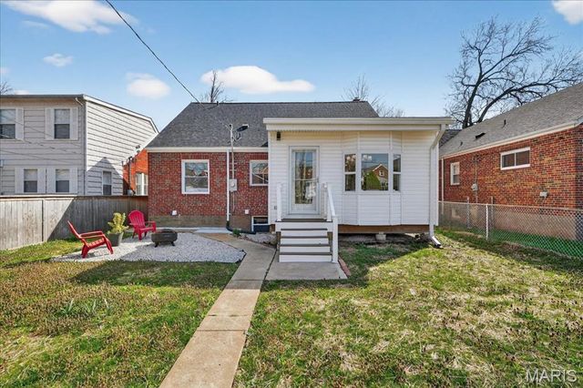 6409 Sutherland Avenue, St Louis, MO 63109