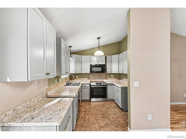 1986 E 18th Street, Loveland, CO 80538