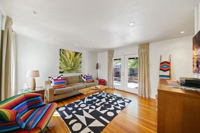 409 W Water St, Kerrville, TX 78028