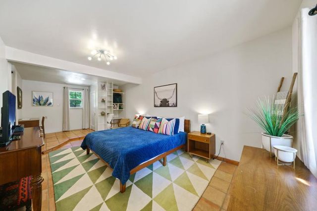 409 W Water St, Kerrville, TX 78028