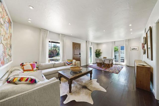 409 W Water St, Kerrville, TX 78028