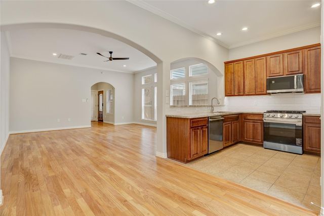 1319 East Street, Houston, TX 77007