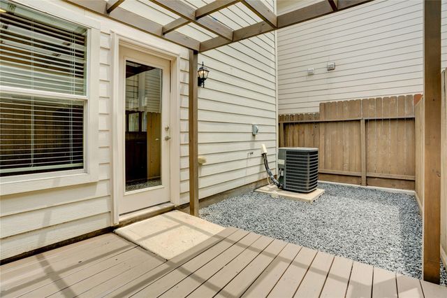 1319 East Street, Houston, TX 77007