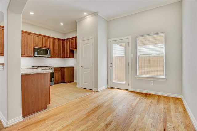 1319 East Street, Houston, TX 77007