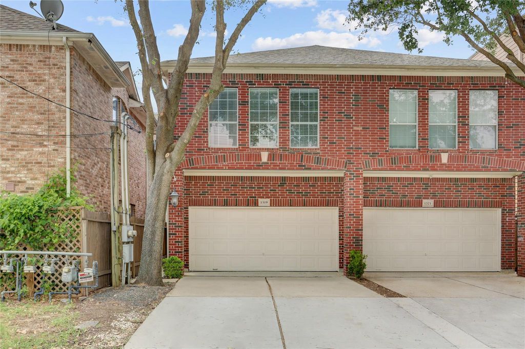 1319 East Street, Houston, TX 77007