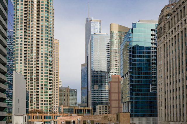 333 W HUBBARD Street 610-611, Chicago, IL 60654