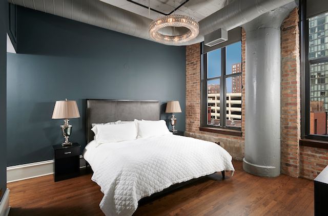 333 W HUBBARD Street 610-611, Chicago, IL 60654