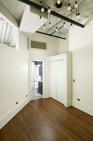 333 W HUBBARD Street 610-611, Chicago, IL 60654