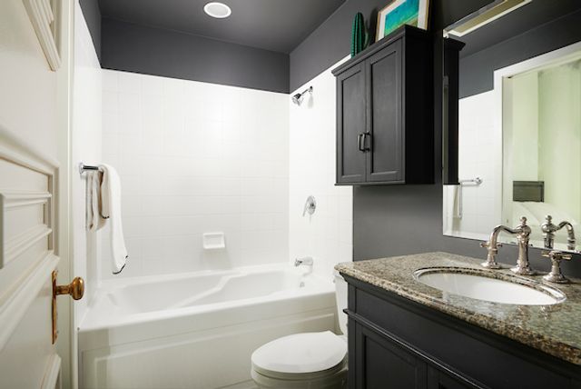 333 W HUBBARD Street 610-611, Chicago, IL 60654