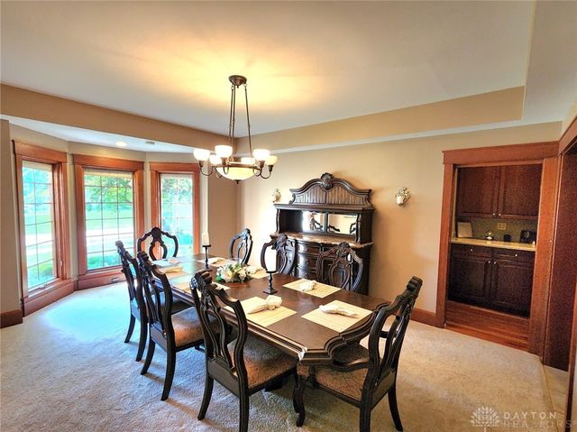 139 Signature Drive, Xenia, OH 45385