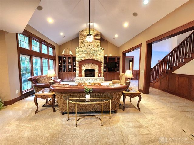 139 Signature Drive, Xenia, OH 45385