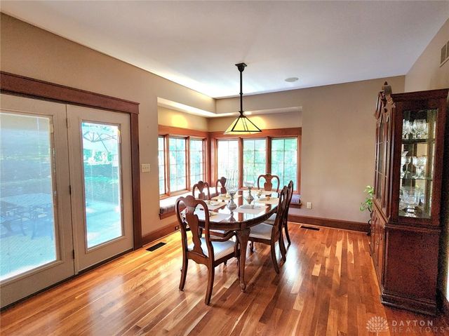 139 Signature Drive, Xenia, OH 45385