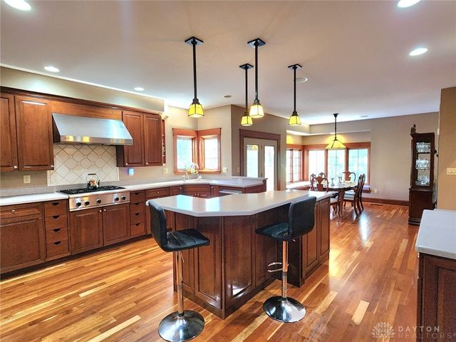 139 Signature Drive, Xenia, OH 45385