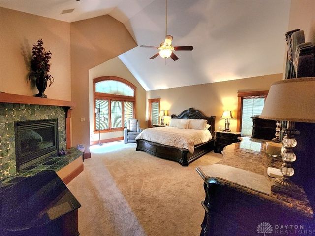 139 Signature Drive, Xenia, OH 45385