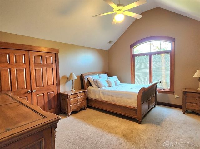139 Signature Drive, Xenia, OH 45385