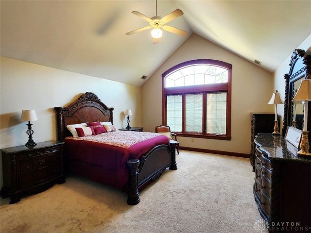139 Signature Drive, Xenia, OH 45385