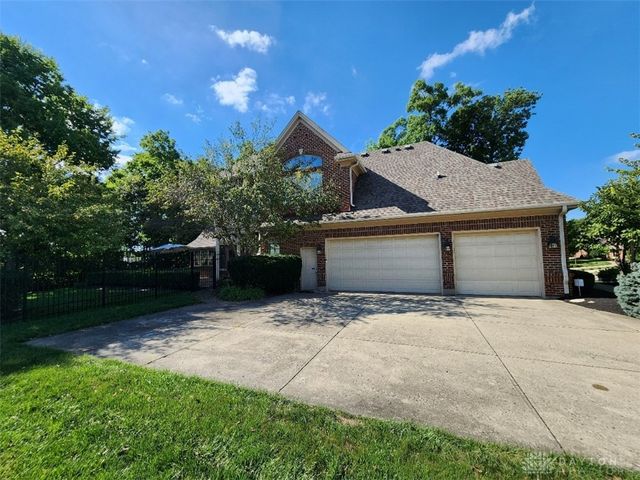 139 Signature Drive, Xenia, OH 45385