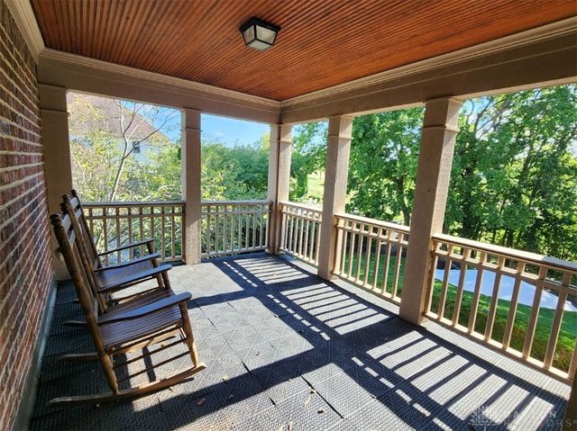 139 Signature Drive, Xenia, OH 45385