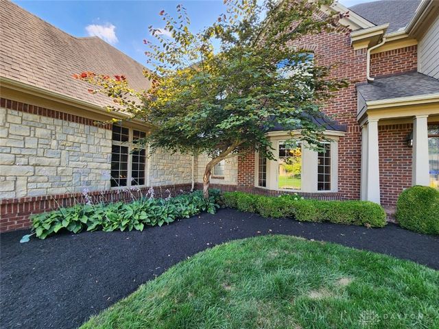 139 Signature Drive, Xenia, OH 45385
