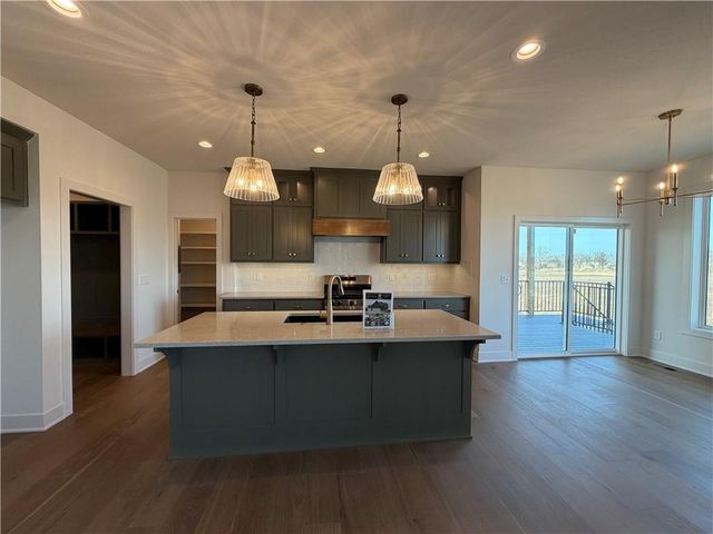 10411 N Liberty Street, Kansas City, MO 64155