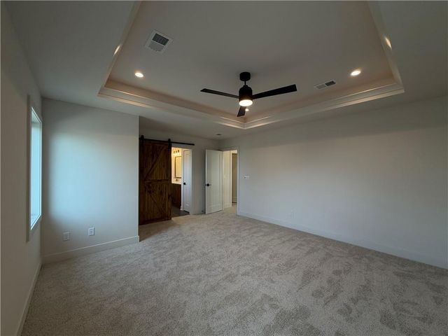 10411 N Liberty Street, Kansas City, MO 64155