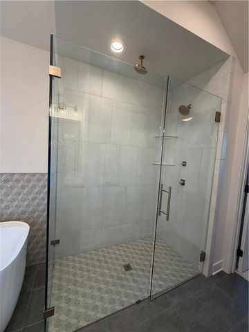 10411 N Liberty Street, Kansas City, MO 64155