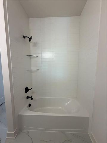 10411 N Liberty Street, Kansas City, MO 64155