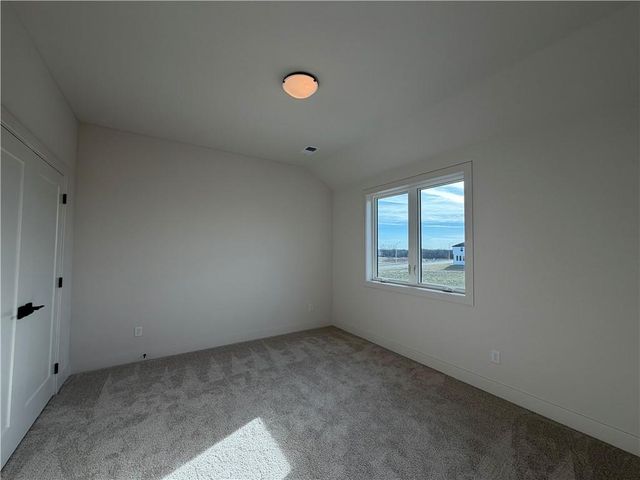 10411 N Liberty Street, Kansas City, MO 64155