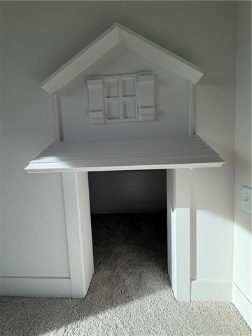 10411 N Liberty Street, Kansas City, MO 64155