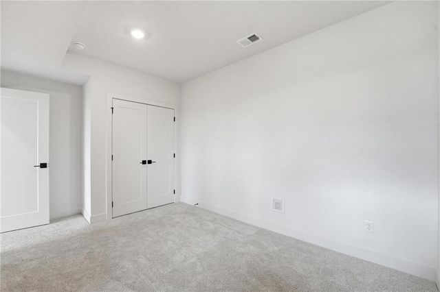 10411 N Liberty Street, Kansas City, MO 64155