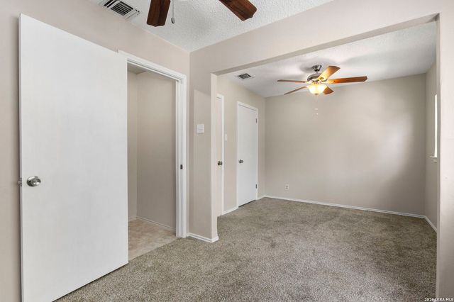 6146 VALLEY CLF, San Antonio, TX 78250