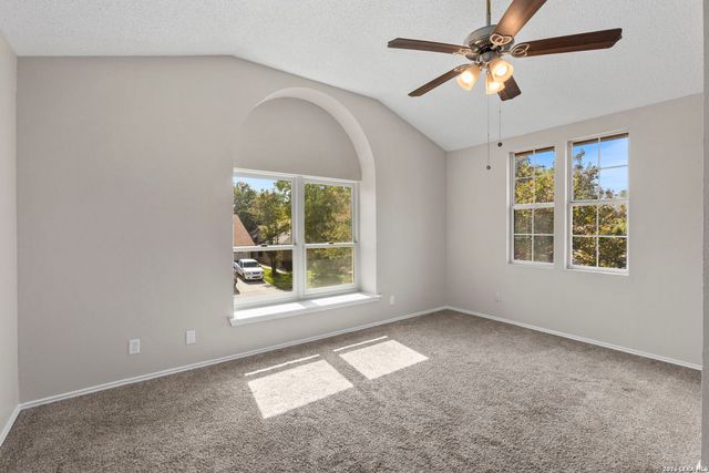 6146 VALLEY CLF, San Antonio, TX 78250