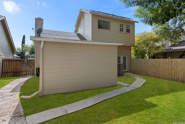6146 VALLEY CLF, San Antonio, TX 78250