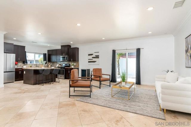 1191 Myra Ave, Chula Vista, CA 91911