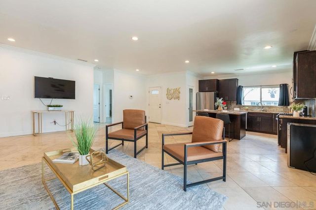 1191 Myra Ave, Chula Vista, CA 91911