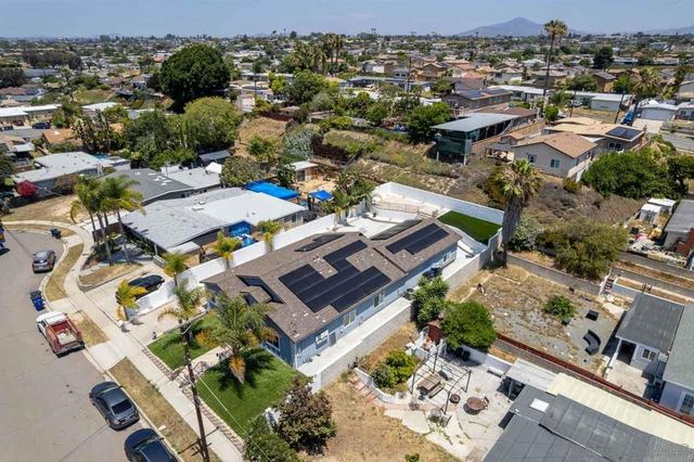 1191 Myra Ave, Chula Vista, CA 91911