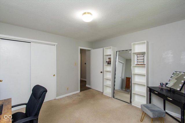7514 Iron Horse Lane, Indianapolis, IN 46256