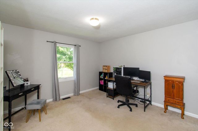 7514 Iron Horse Lane, Indianapolis, IN 46256