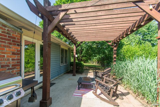 7514 Iron Horse Lane, Indianapolis, IN 46256