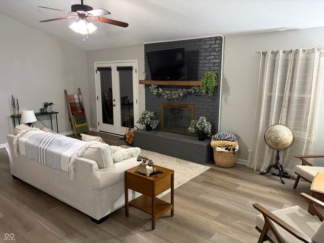 7514 Iron Horse Lane, Indianapolis, IN 46256