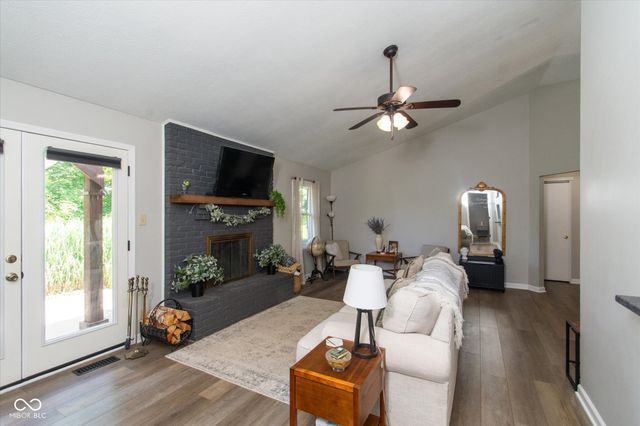 7514 Iron Horse Lane, Indianapolis, IN 46256