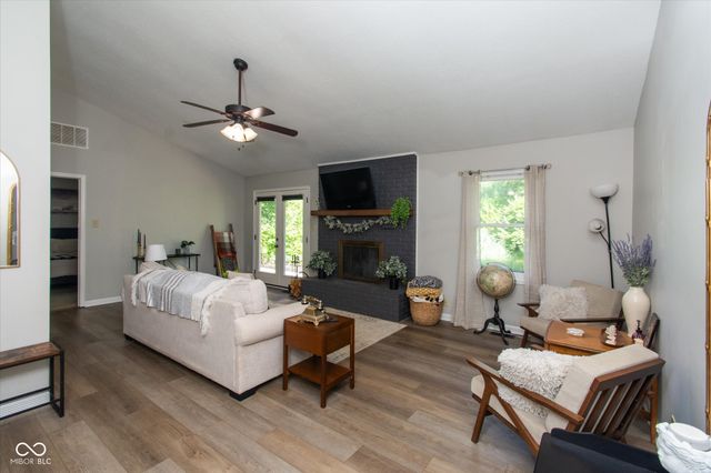 7514 Iron Horse Lane, Indianapolis, IN 46256