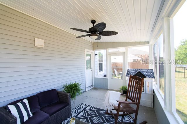4 Wando Pl, Beaufort, SC 29906