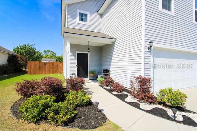 4 Wando Pl, Beaufort, SC 29906