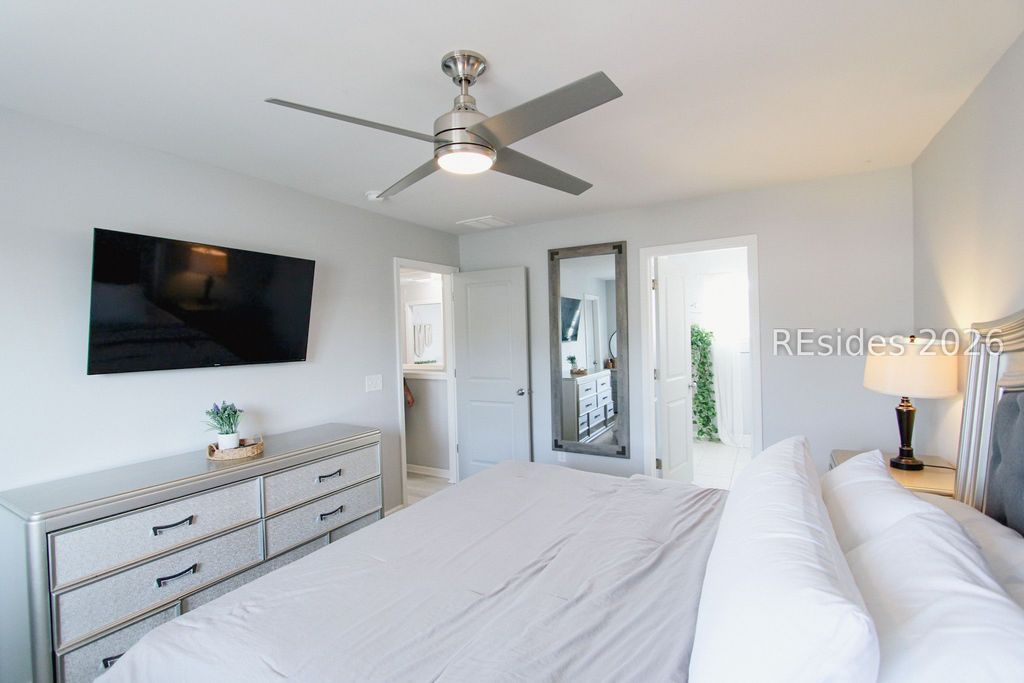 Image 20 of property listing at 4 Wando Pl, Beaufort, SC 29906