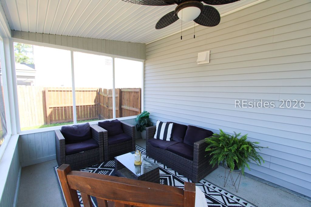 Image 21 of property listing at 4 Wando Pl, Beaufort, SC 29906