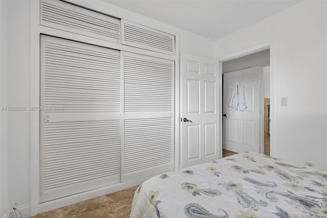 17841 NW 84th Ct, Hialeah, FL 33015