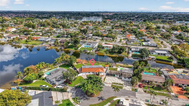 17841 NW 84th Ct, Hialeah, FL 33015