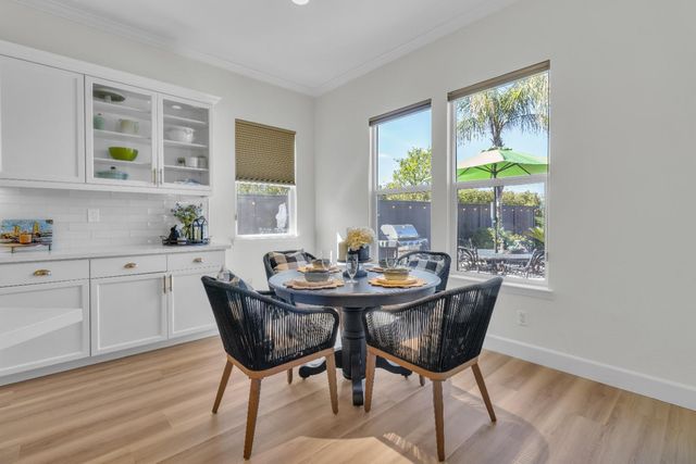 3160 Black Oak Dr, Rocklin, CA 95765